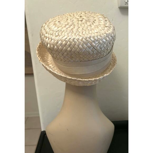 Vintage Straw Cloche Hat Mid Century Breton Style Gold Tone Ladybug Pin Size 23 - Picture 5 of 7